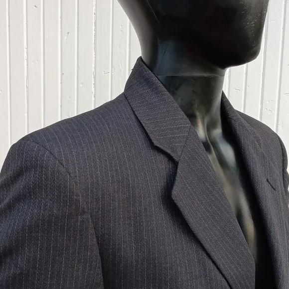 Oleg Cassini Men's Vintage Pin Stripe (3) Button Luxury Blazer - Picture 8 of 16